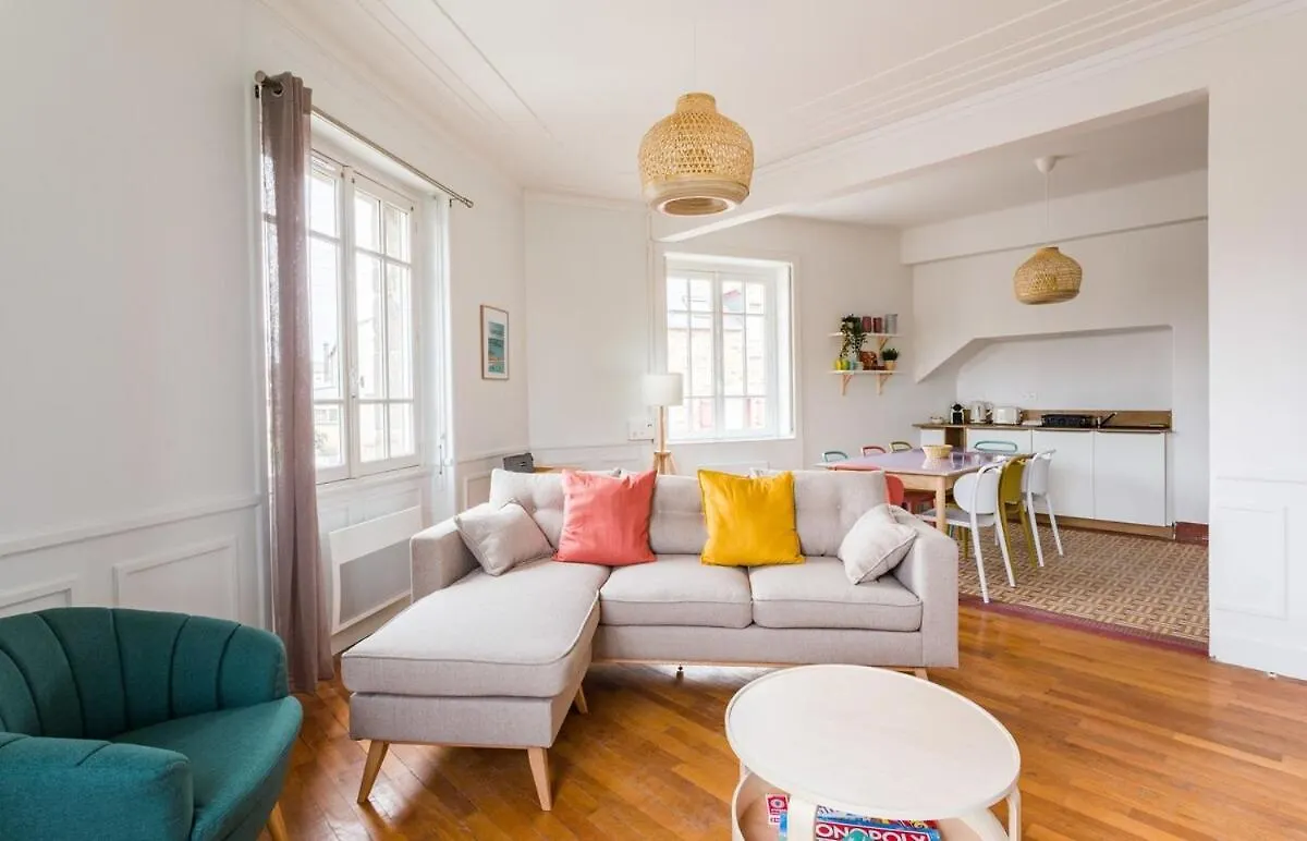 Saint-Exupery - Bel Appartement Renove/Parking Cancale Apartment