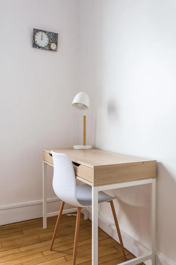 Saint-Exupery - Bel Appartement Renove/Parking Cancale 0*,  França