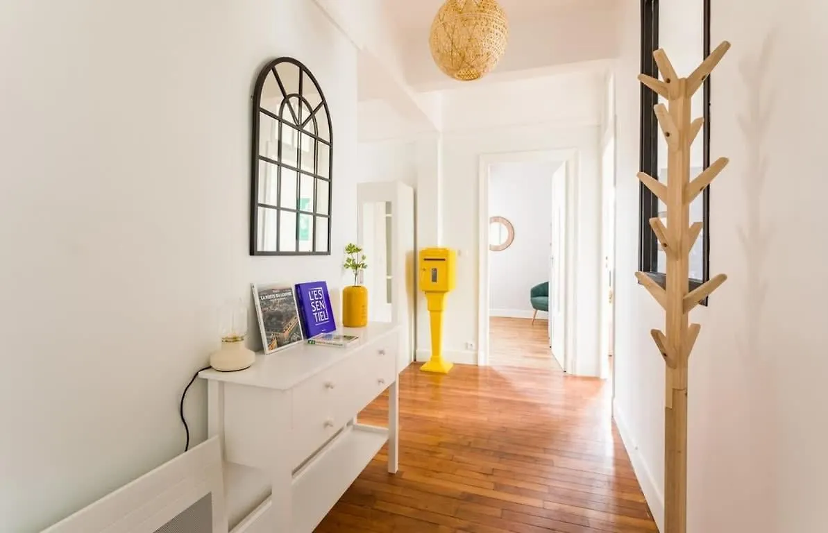 Saint-Exupery - Bel Appartement Renove/Parking Cancale 0*,  Franciaország