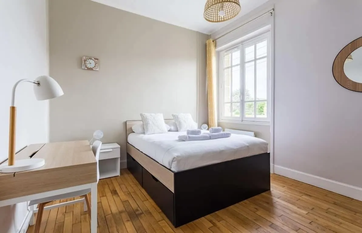 Saint-Exupery - Bel Appartement Renove/Parking Cancale 0*,